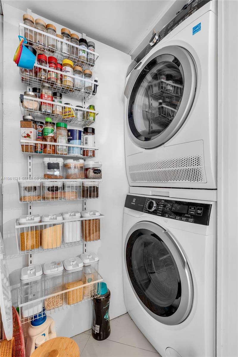 image Brickell Place IV19