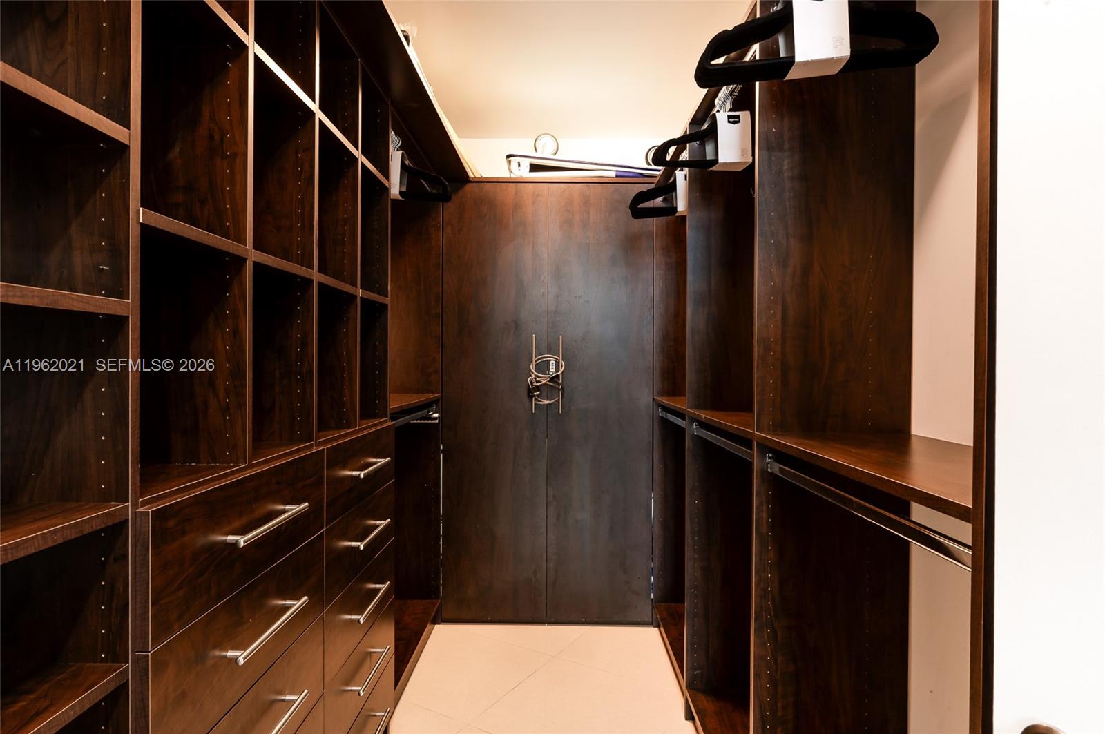 image Trump Tower II13