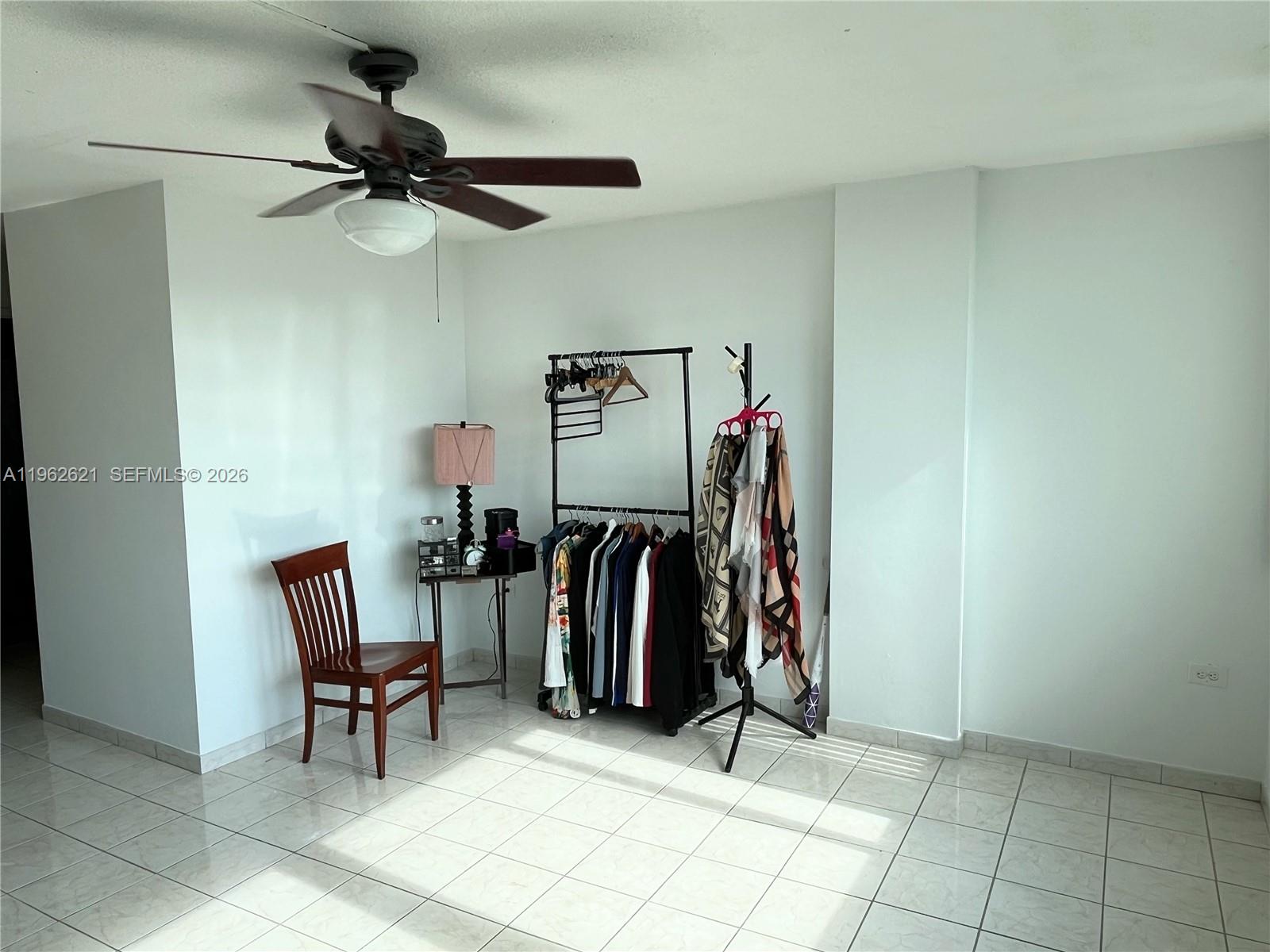 7135 Collins #533 Miami Beach, FL 33141