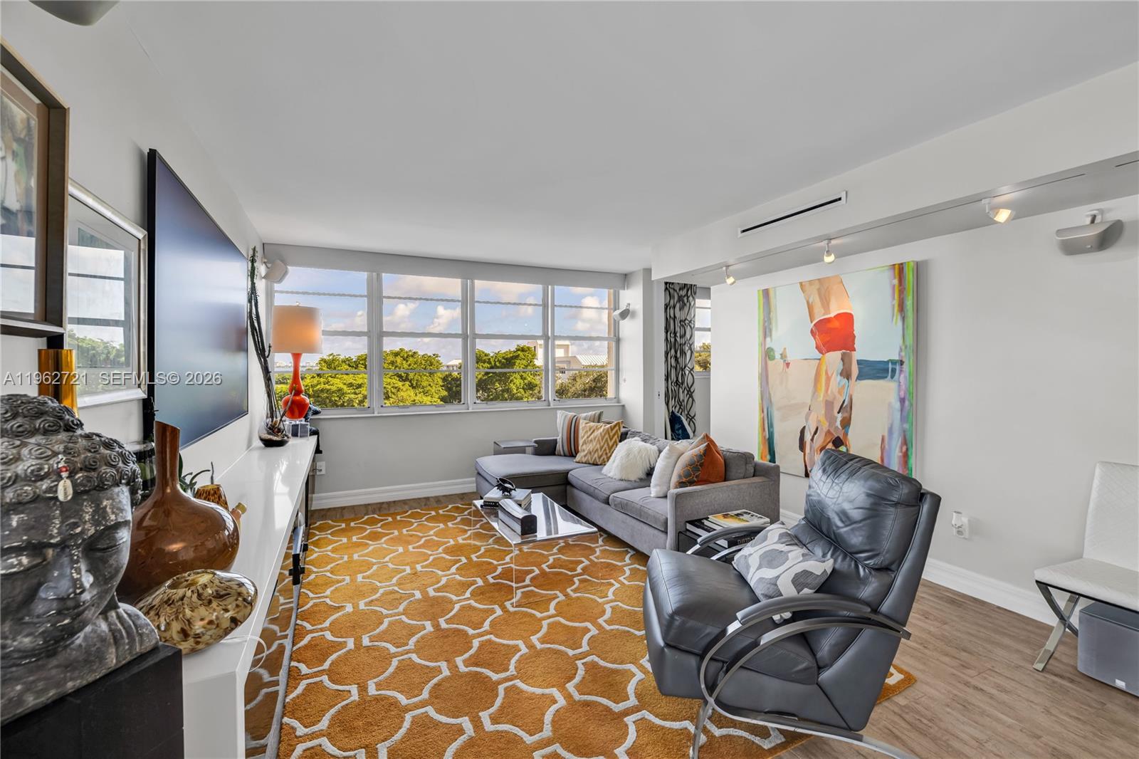 680 NE 64th St #APH3 Miami, FL 33138