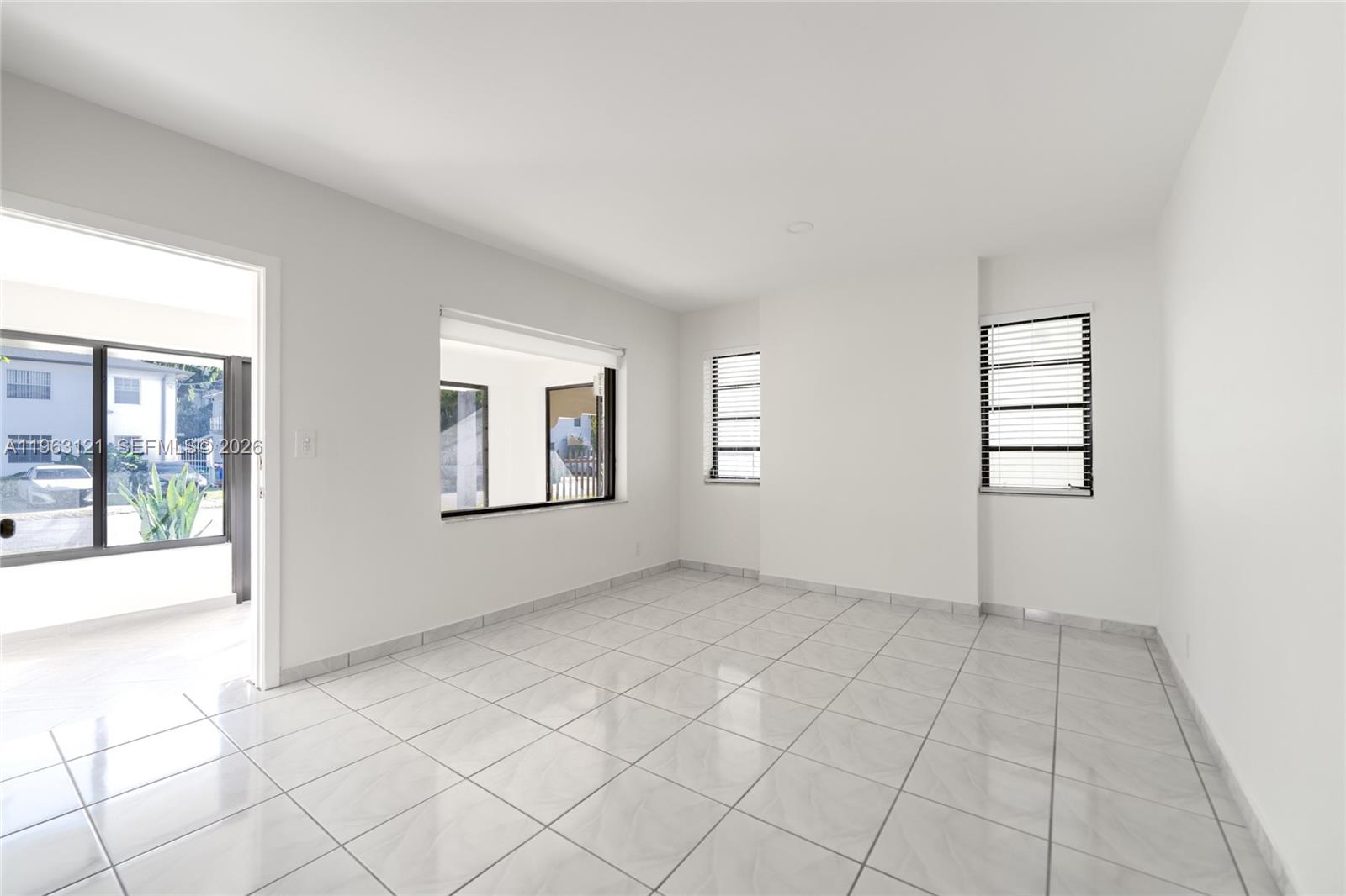 1631 SW 21st St Miami, FL 33145