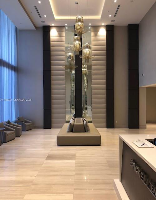 image Brickell Ten11