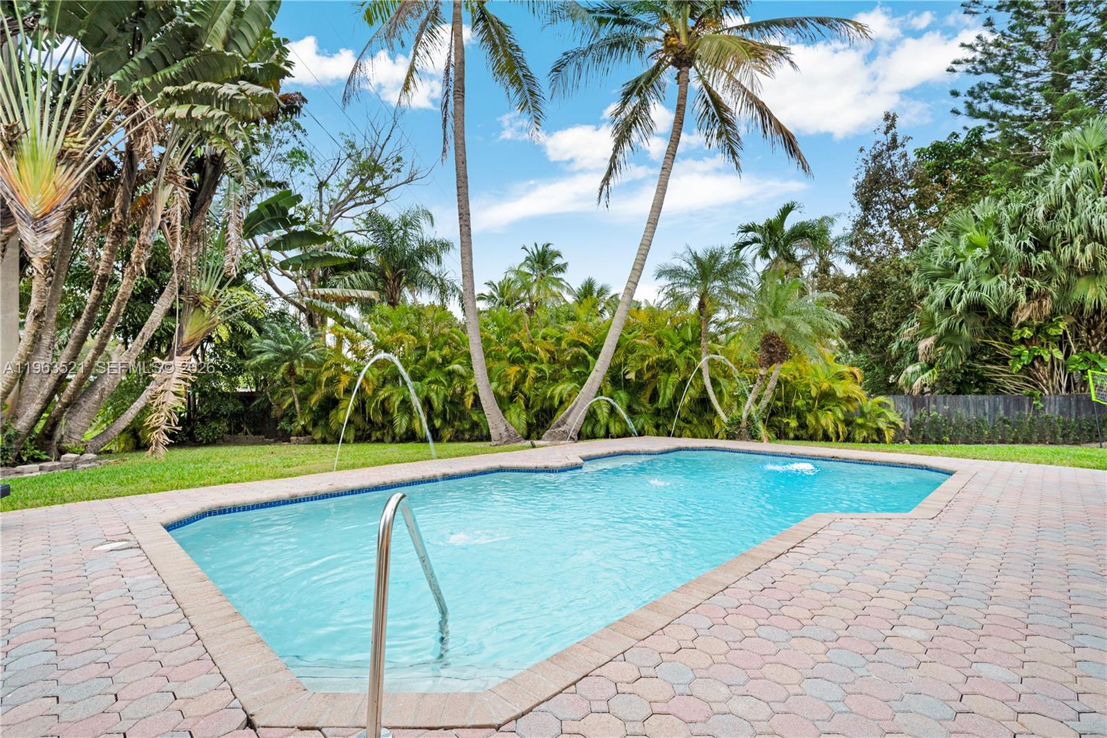 16315 SW 88th Ct Palmetto Bay, FL 33157