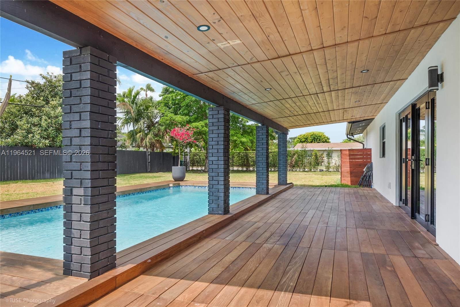 8270 SW 130th St Pinecrest, FL 33156