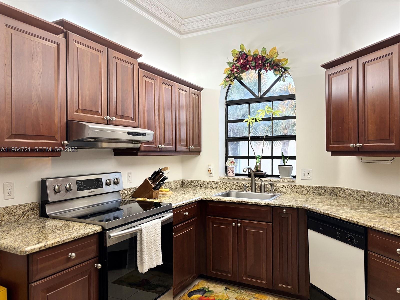 5258 Europa Dr #H Boynton Beach, FL 33437