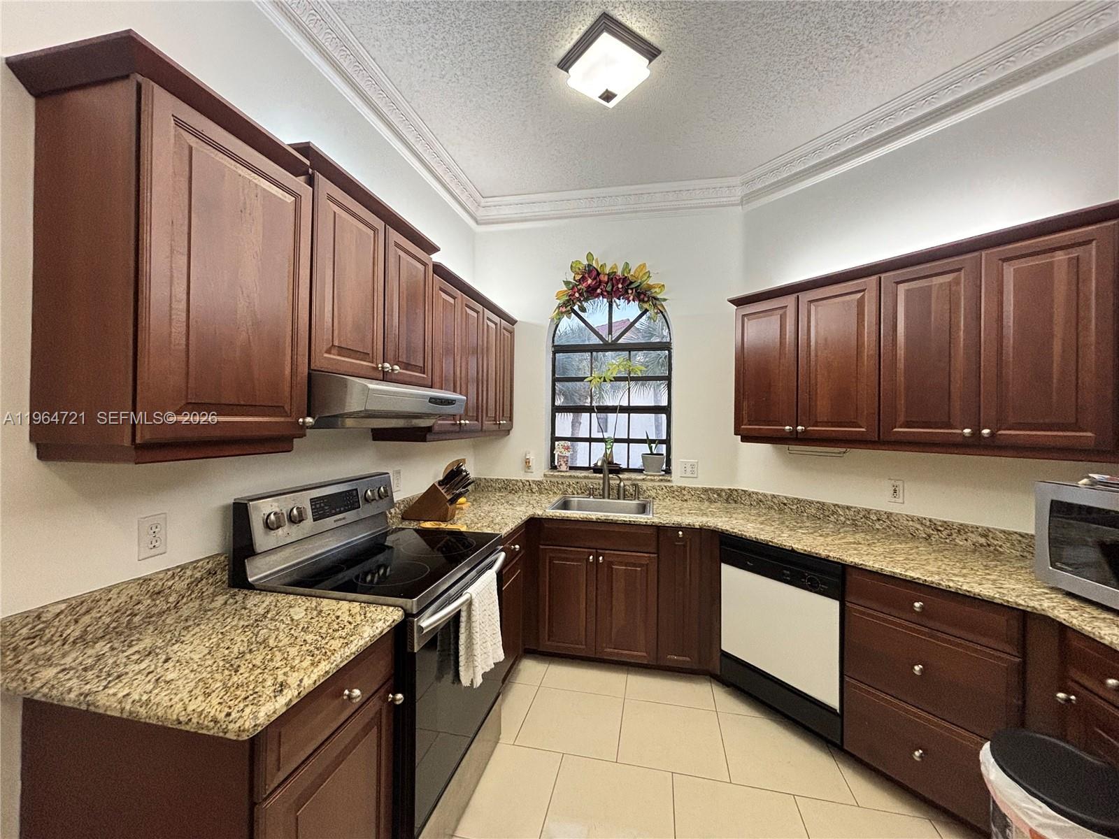 5258 Europa Dr #H Boynton Beach, FL 33437