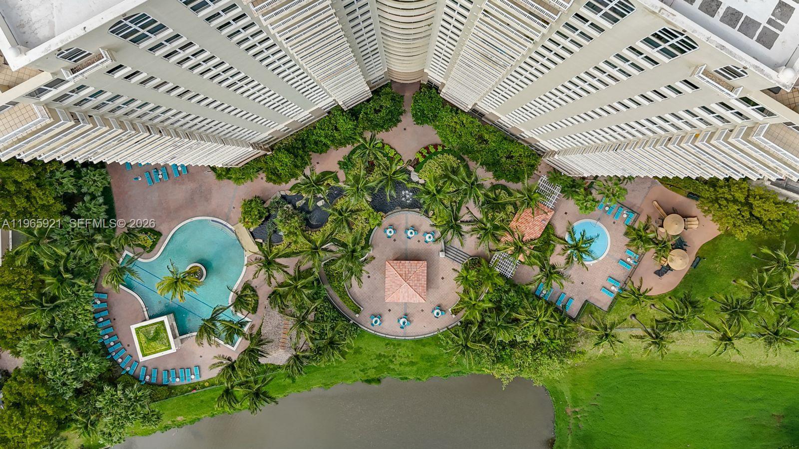 19501 W Country Clb Dr #2415 Aventura, FL 33180