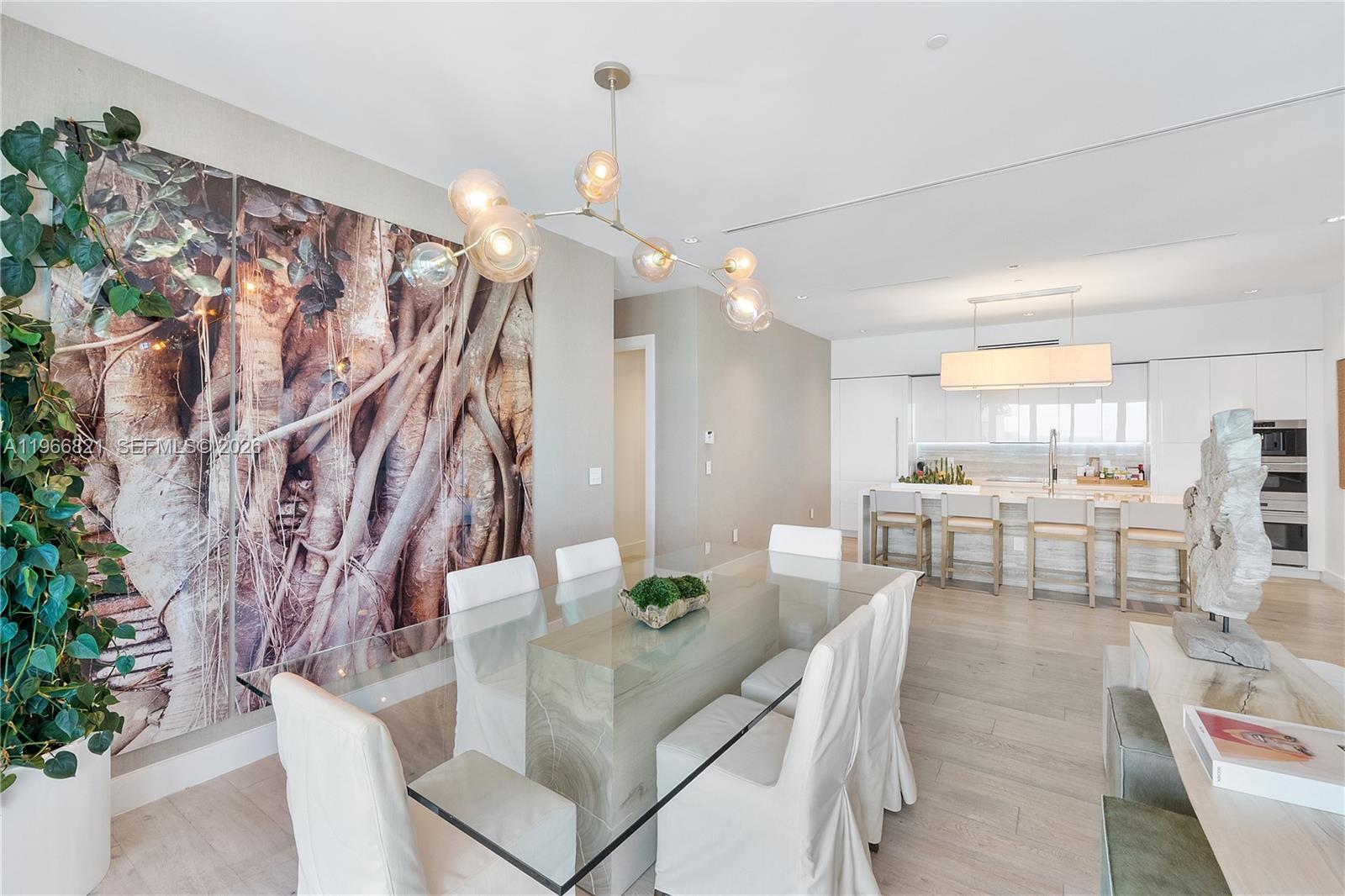 102 24th St #PH-1612 Miami Beach, FL 33139