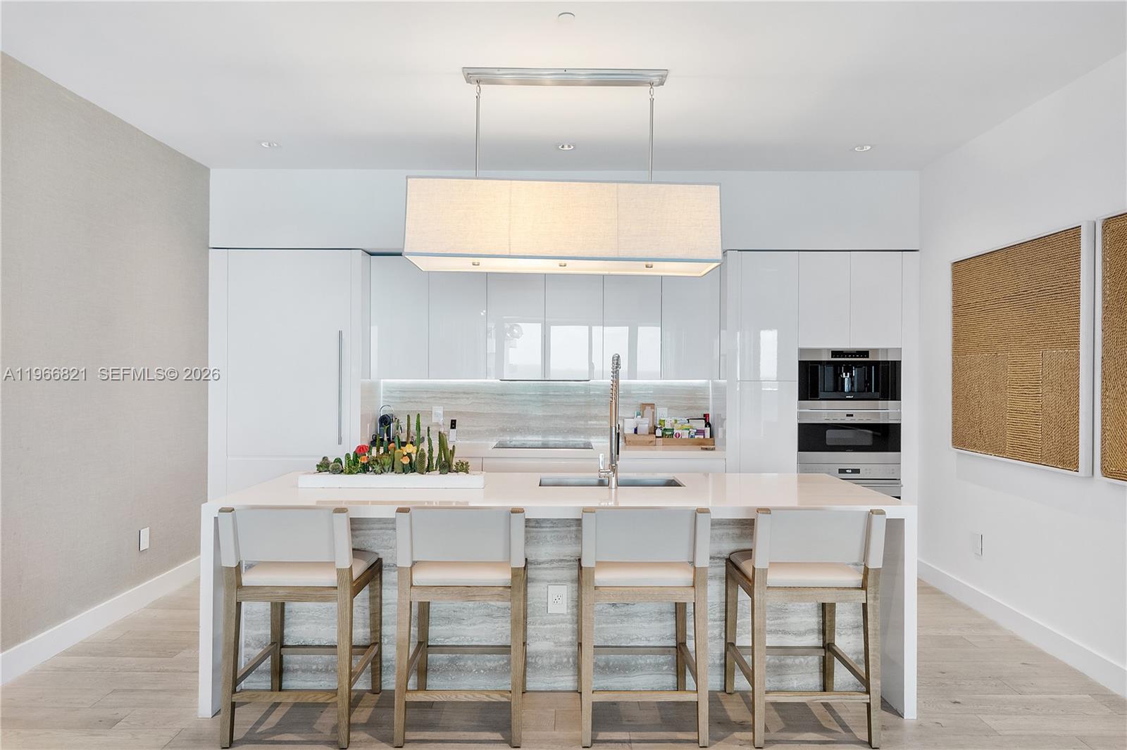 102 24th St #PH-1612 Miami Beach, FL 33139