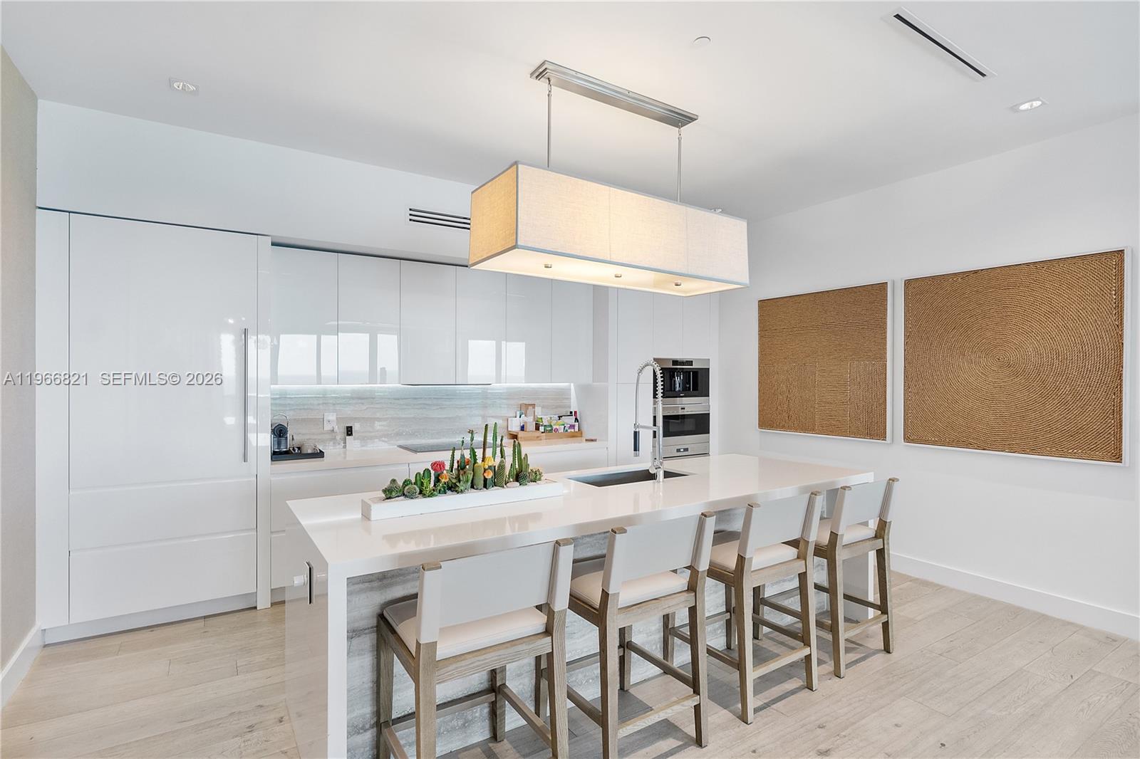 102 24th St #PH-1612 Miami Beach, FL 33139