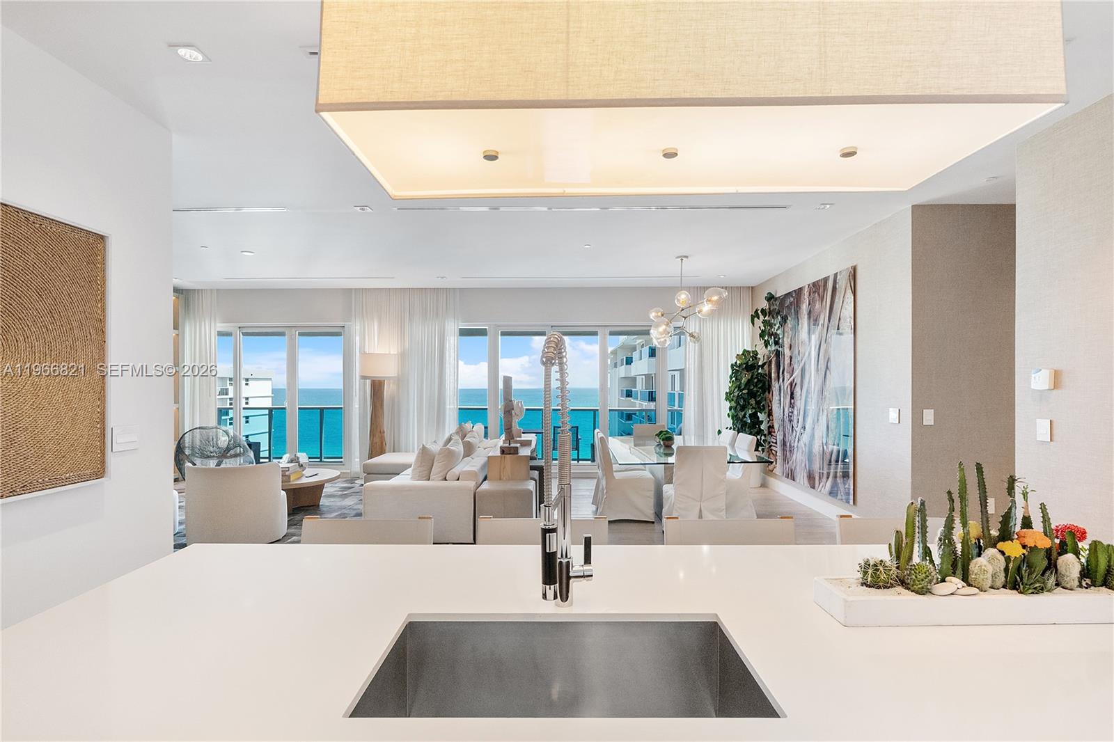 102 24th St #PH-1612 Miami Beach, FL 33139