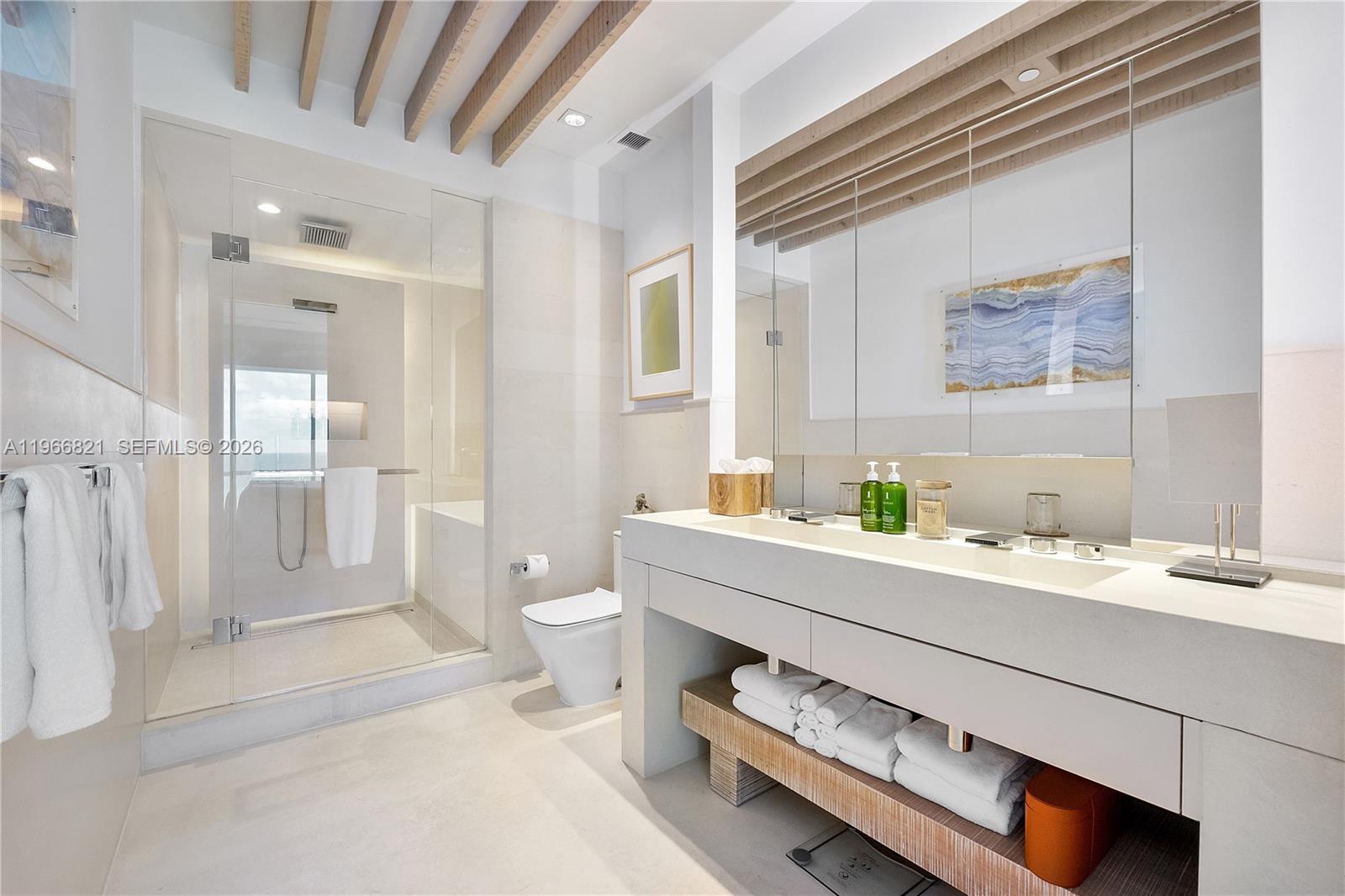 102 24th St #PH-1612 Miami Beach, FL 33139