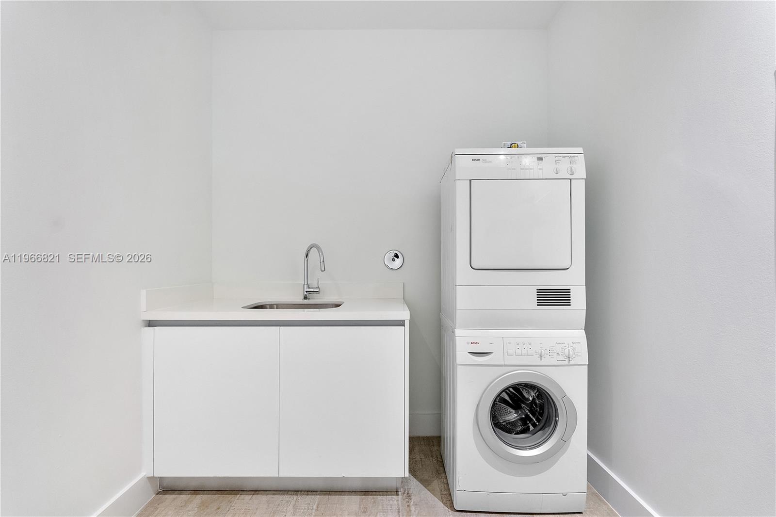 102 24th St #PH-1612 Miami Beach, FL 33139