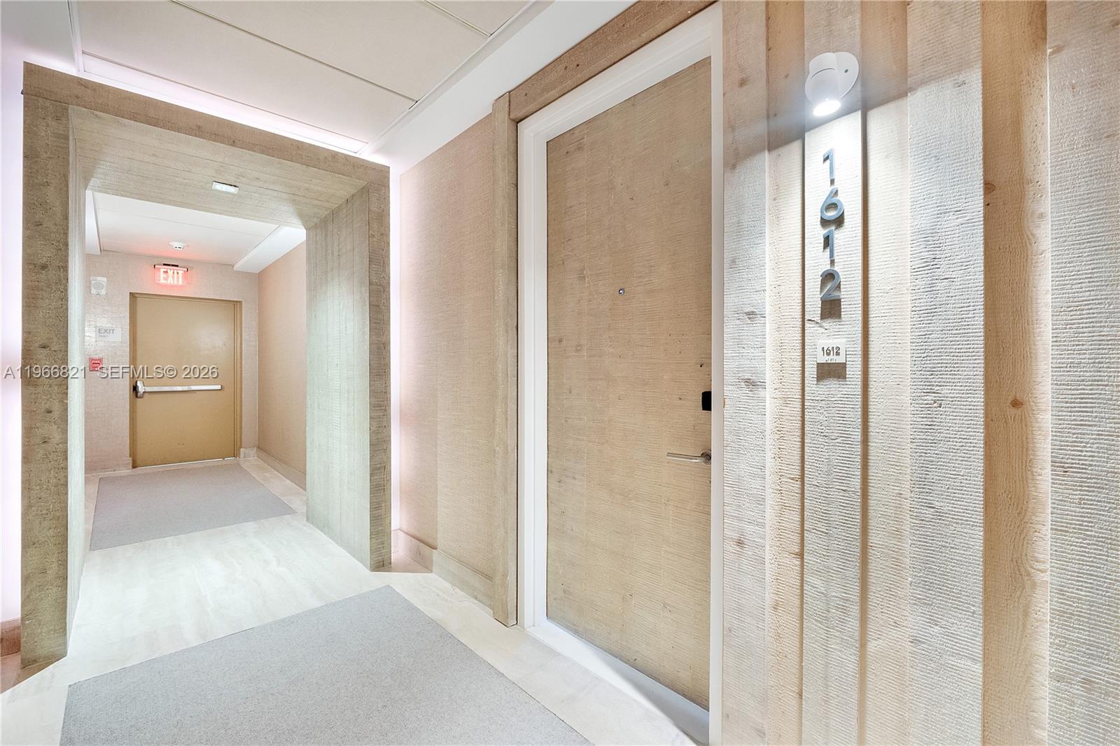 102 24th St #PH-1612 Miami Beach, FL 33139