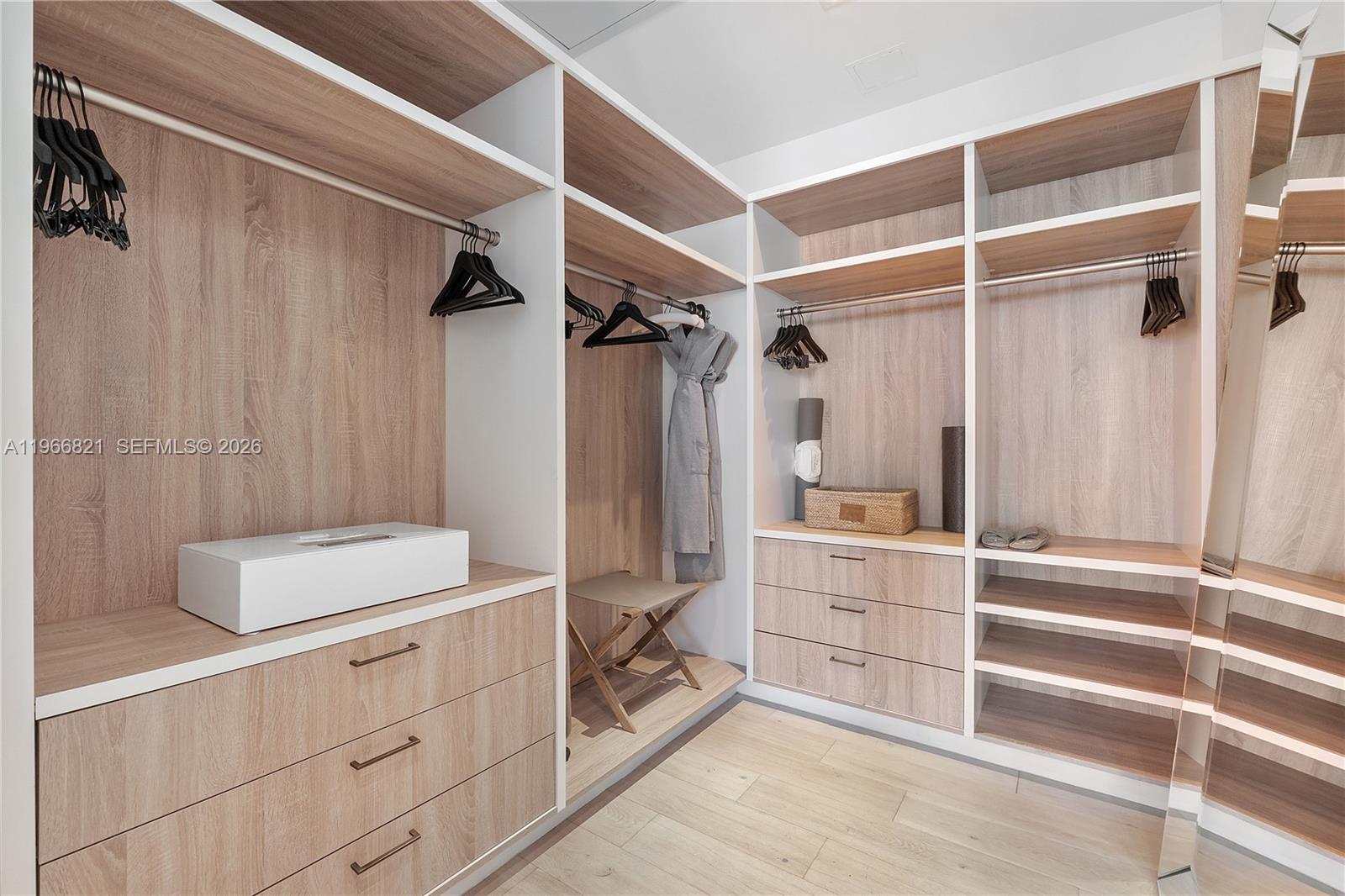 102 24th St #PH-1612 Miami Beach, FL 33139