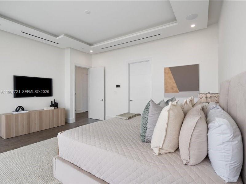 4008 NE 167th St #6 North Miami Beach, FL 33160