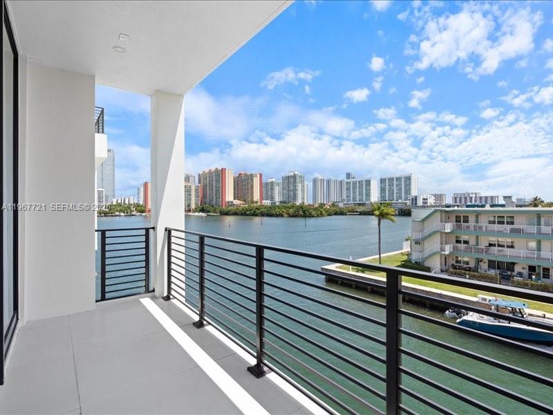 4008 NE 167th St #6 North Miami Beach, FL 33160