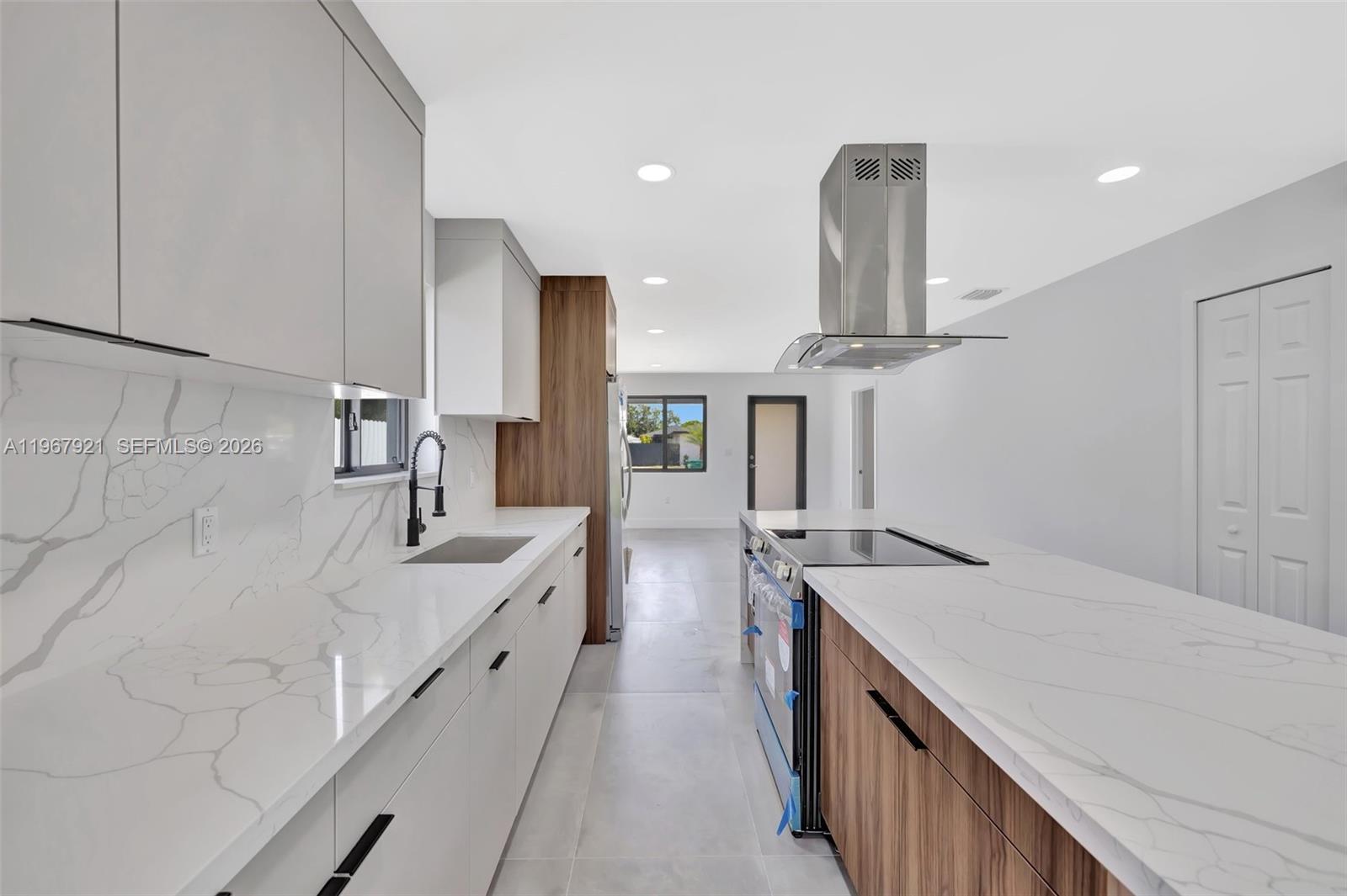 2421 NW 153rd St Miami Gardens, FL 33054