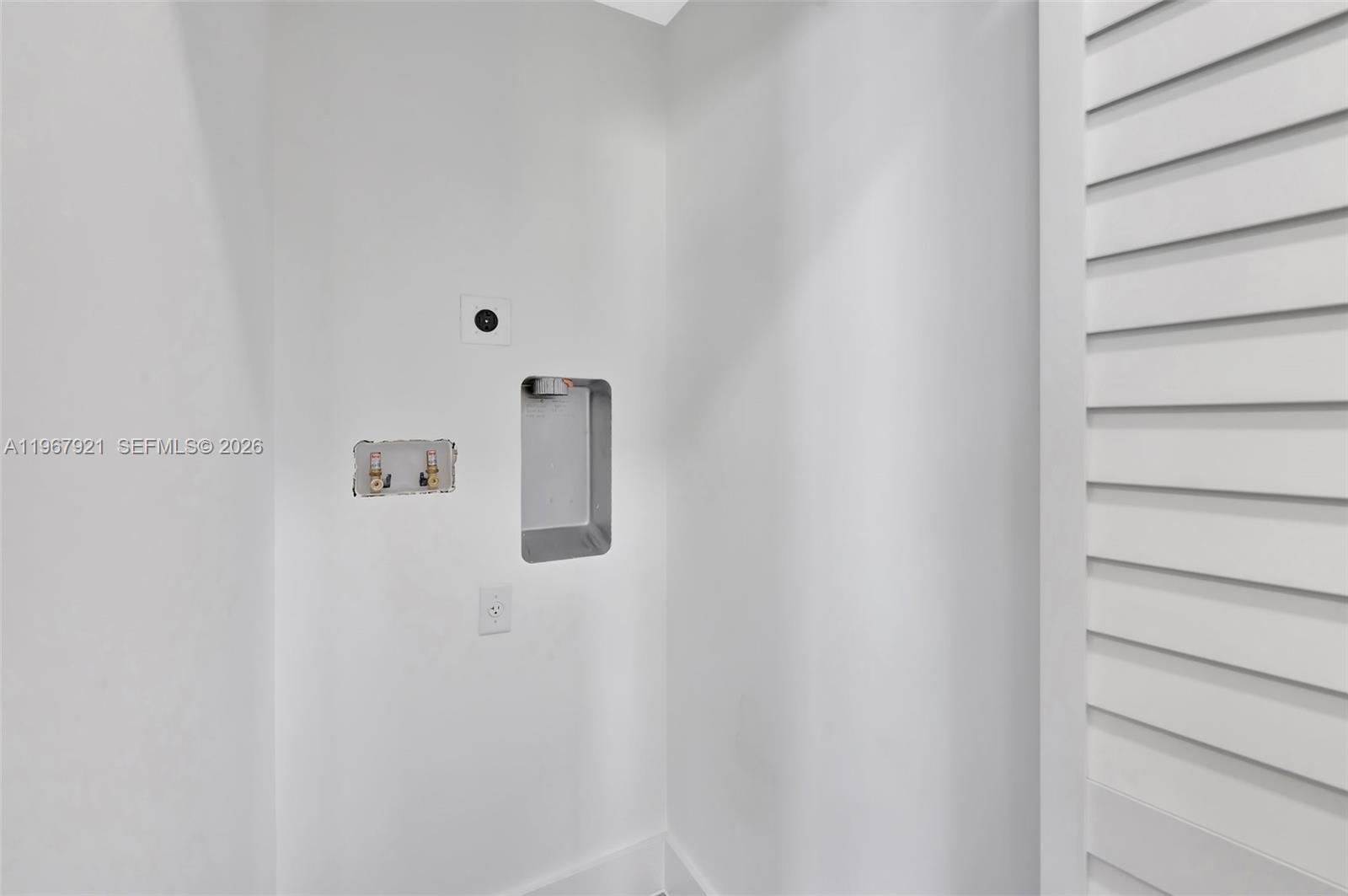 2421 NW 153rd St Miami Gardens, FL 33054