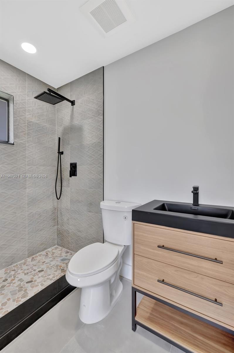 2421 NW 153rd St Miami Gardens, FL 33054