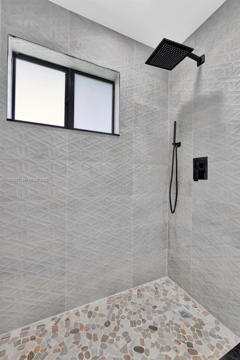 2421 NW 153rd St Miami Gardens, FL 33054