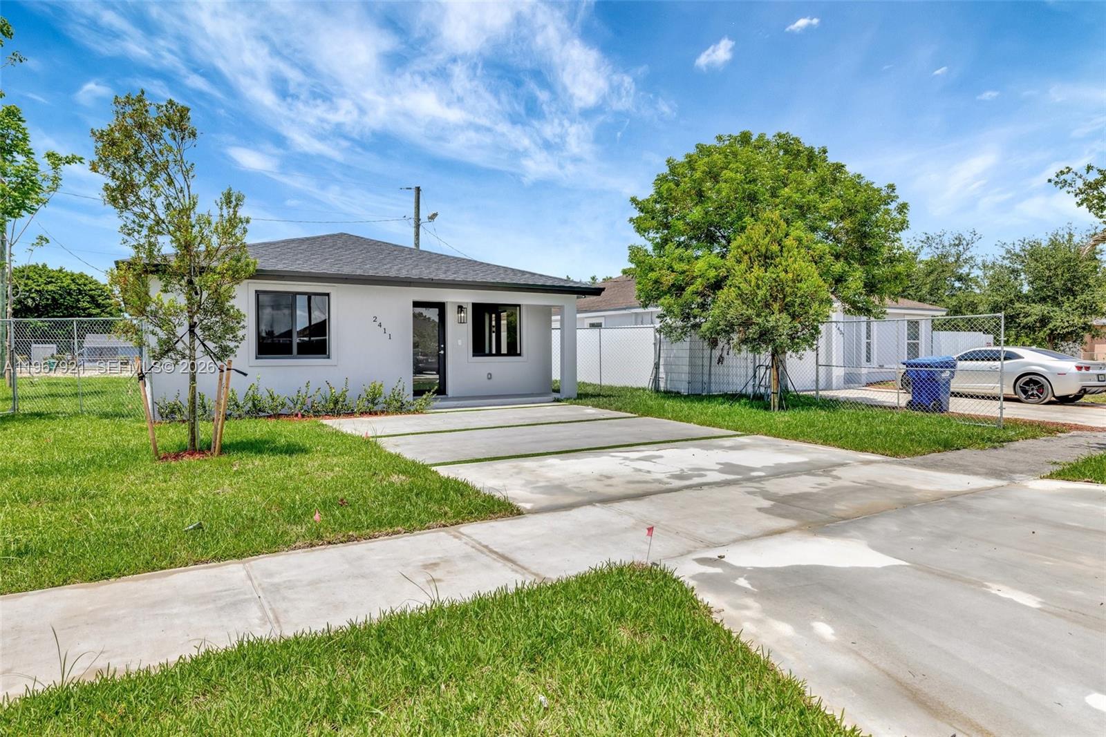 2421 NW 153rd St Miami Gardens, FL 33054