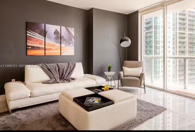 image Icon Brickell III (W Miami)24