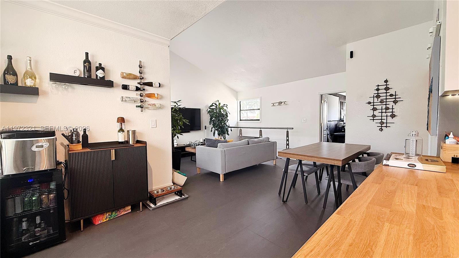 10231 Fontainebleau Blvd #203