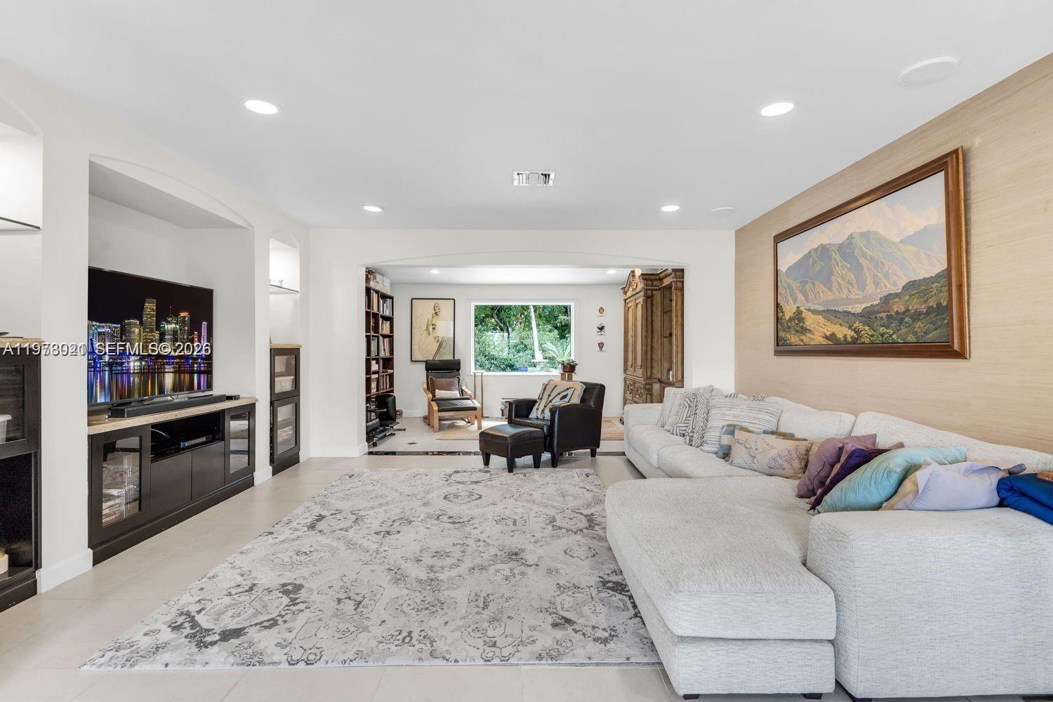 6440 SW 129th Ter Pinecrest, FL 33156