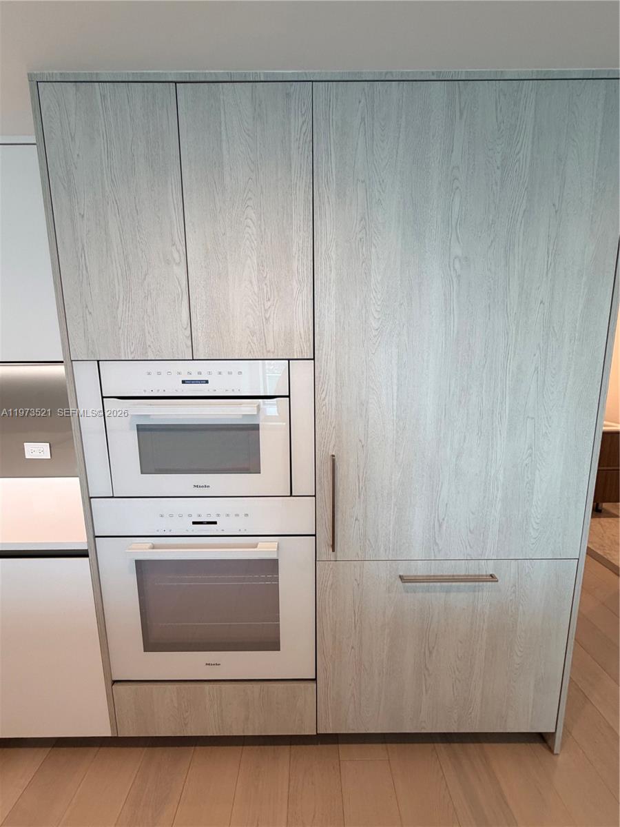 image La Baia Bay Harbor10