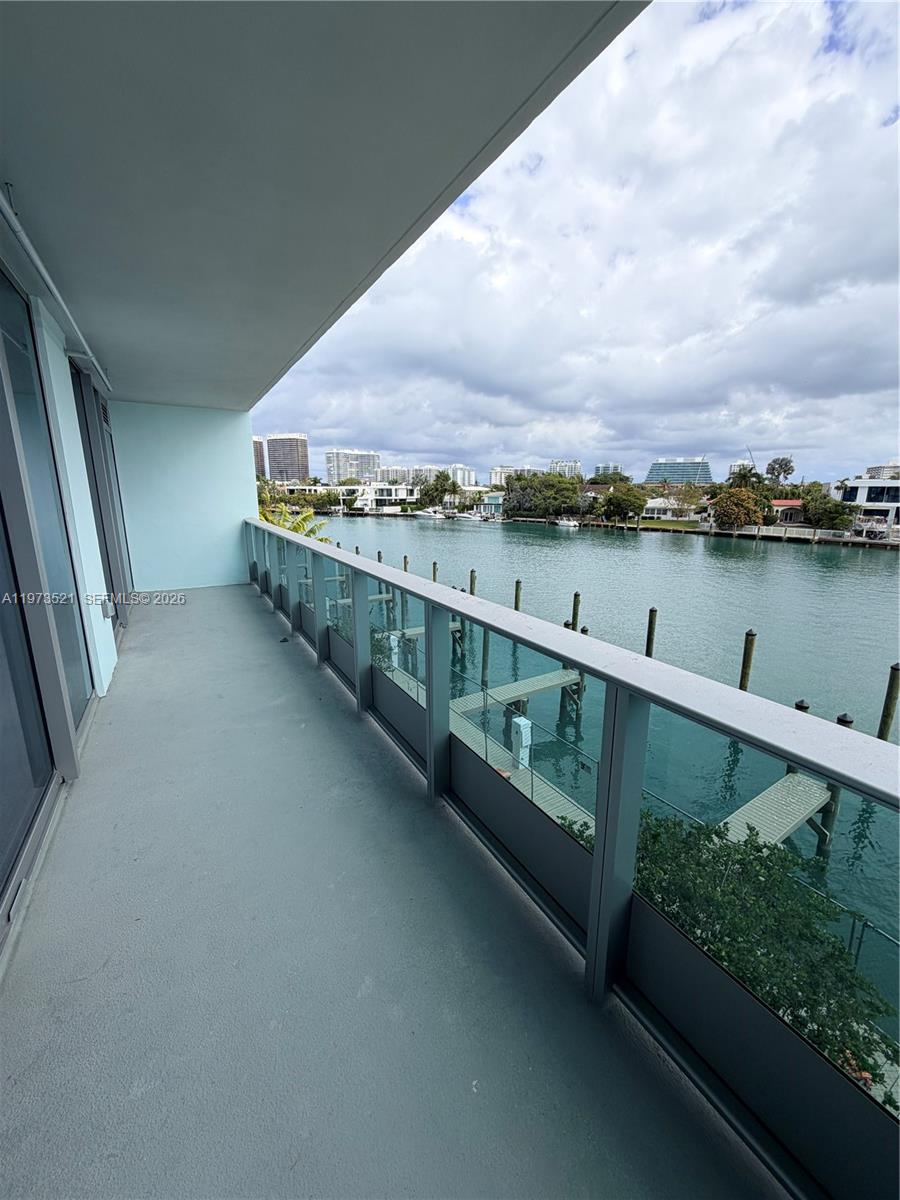 image La Baia Bay Harbor24