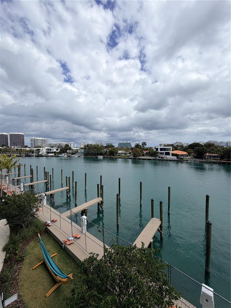 image La Baia Bay Harbor25