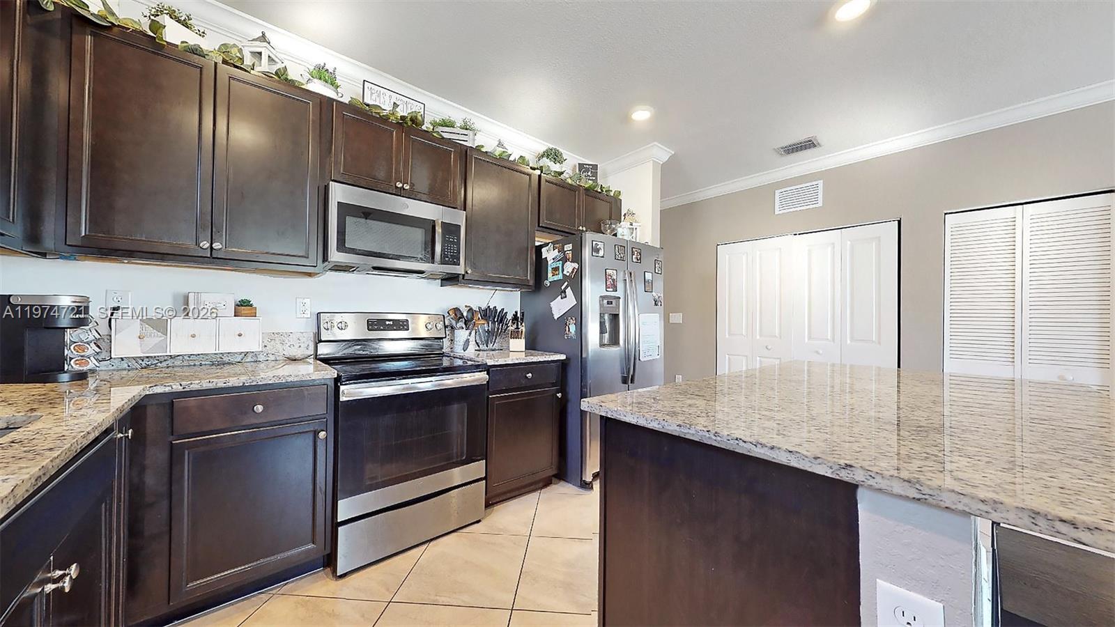 154 SE 23rd Ter Homestead, FL 33033