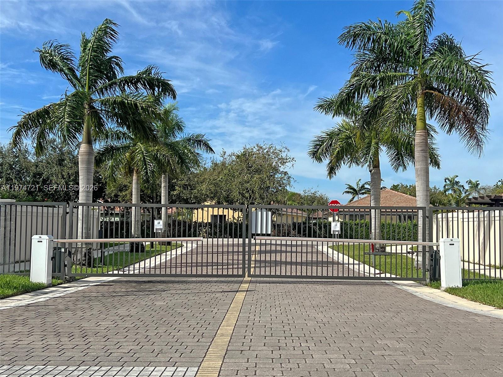 154 SE 23rd Ter Homestead, FL 33033