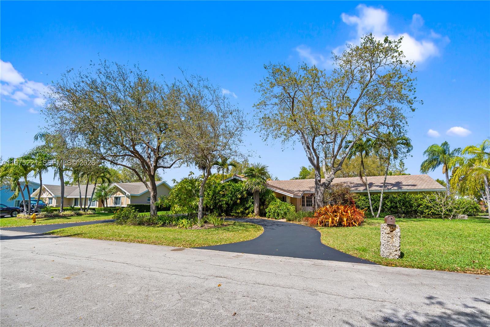 7521 SW 175th St Palmetto Bay, FL 33157