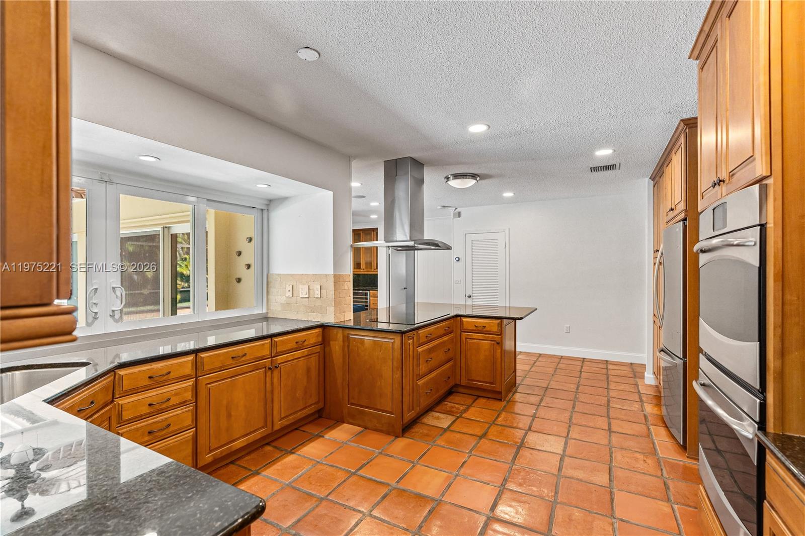 7521 SW 175th St Palmetto Bay, FL 33157