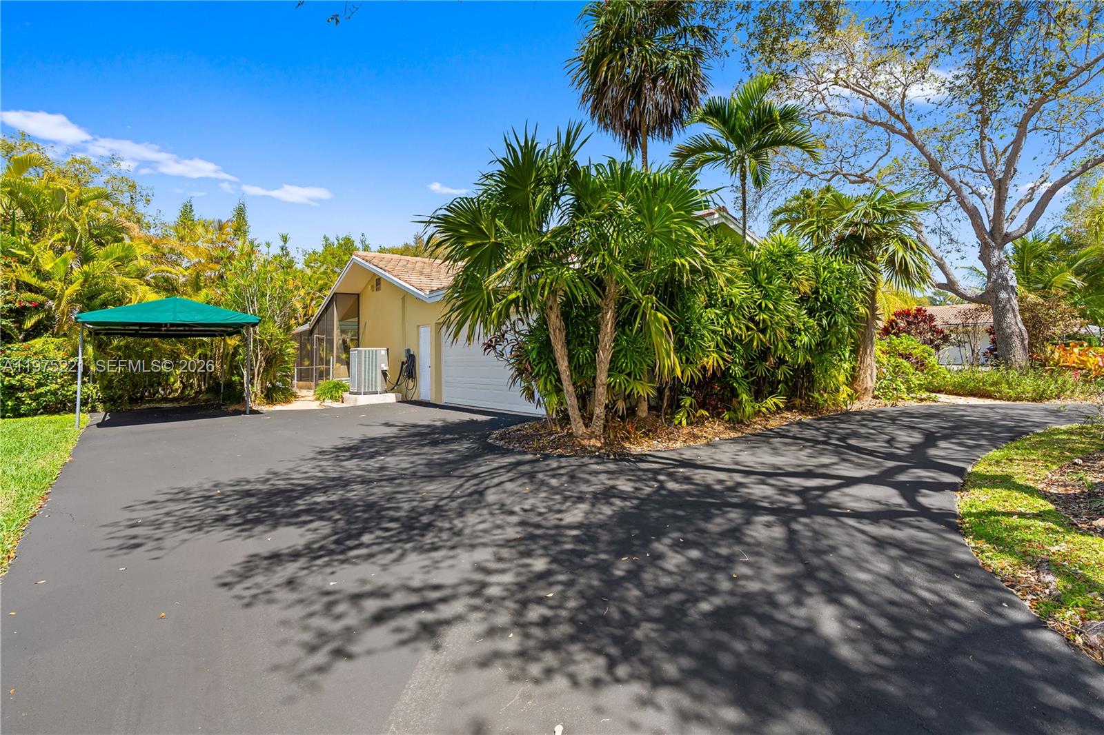 7521 SW 175th St Palmetto Bay, FL 33157