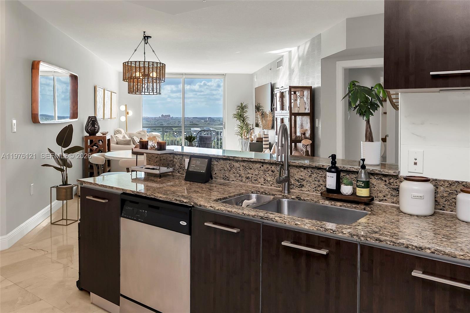 9066 SW 73rd Ct #910 Miami, FL 33156