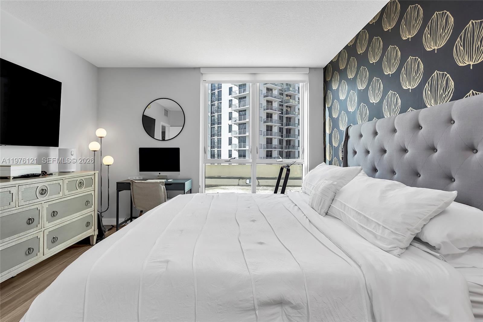 9066 SW 73rd Ct #910 Miami, FL 33156