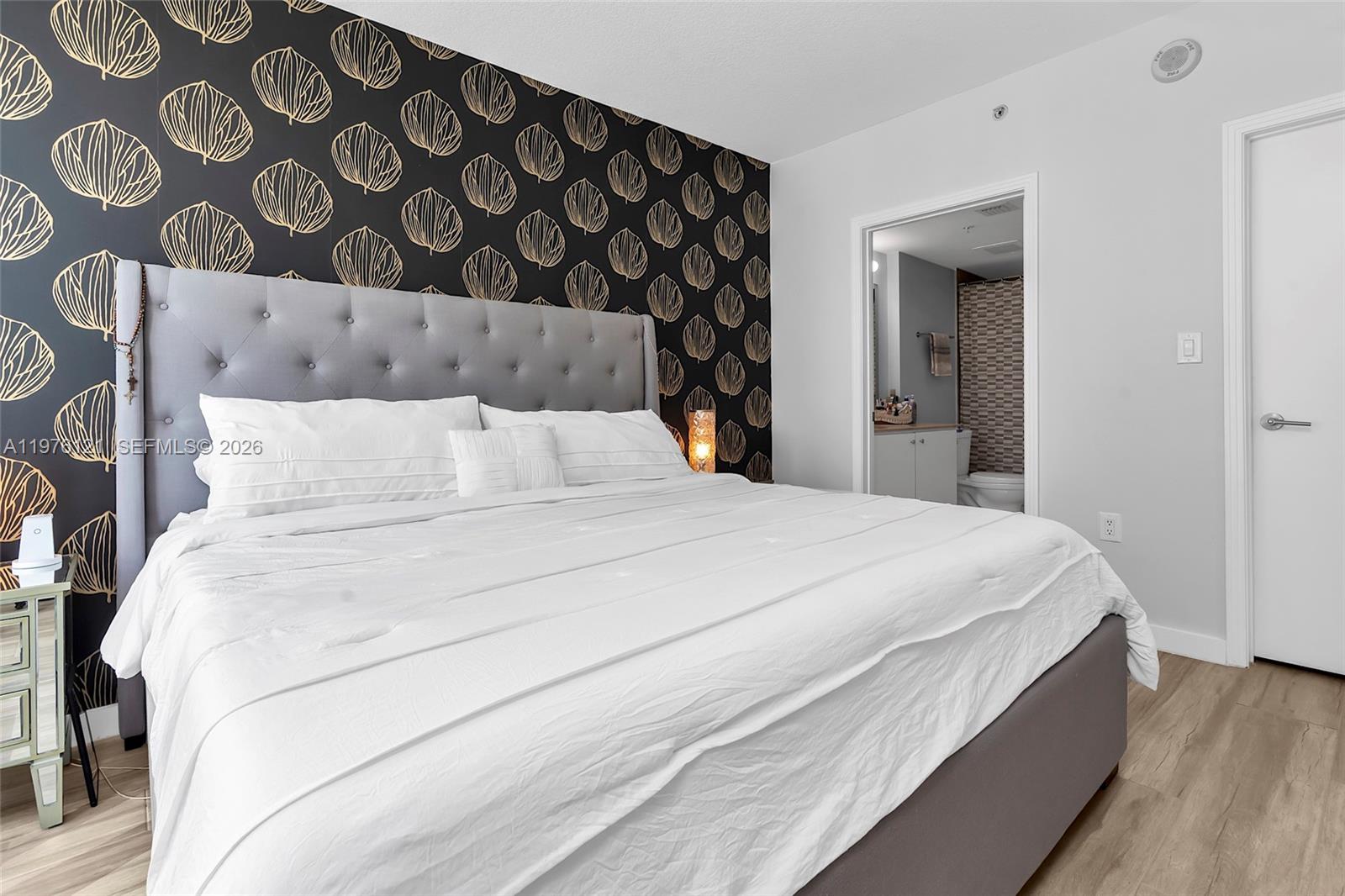 9066 SW 73rd Ct #910 Miami, FL 33156