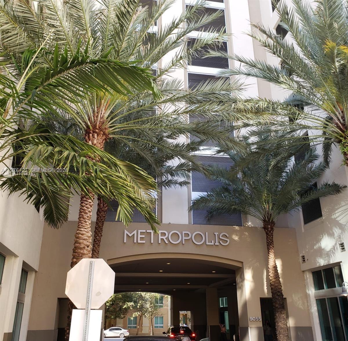 9066 SW 73rd Ct #910 Miami, FL 33156