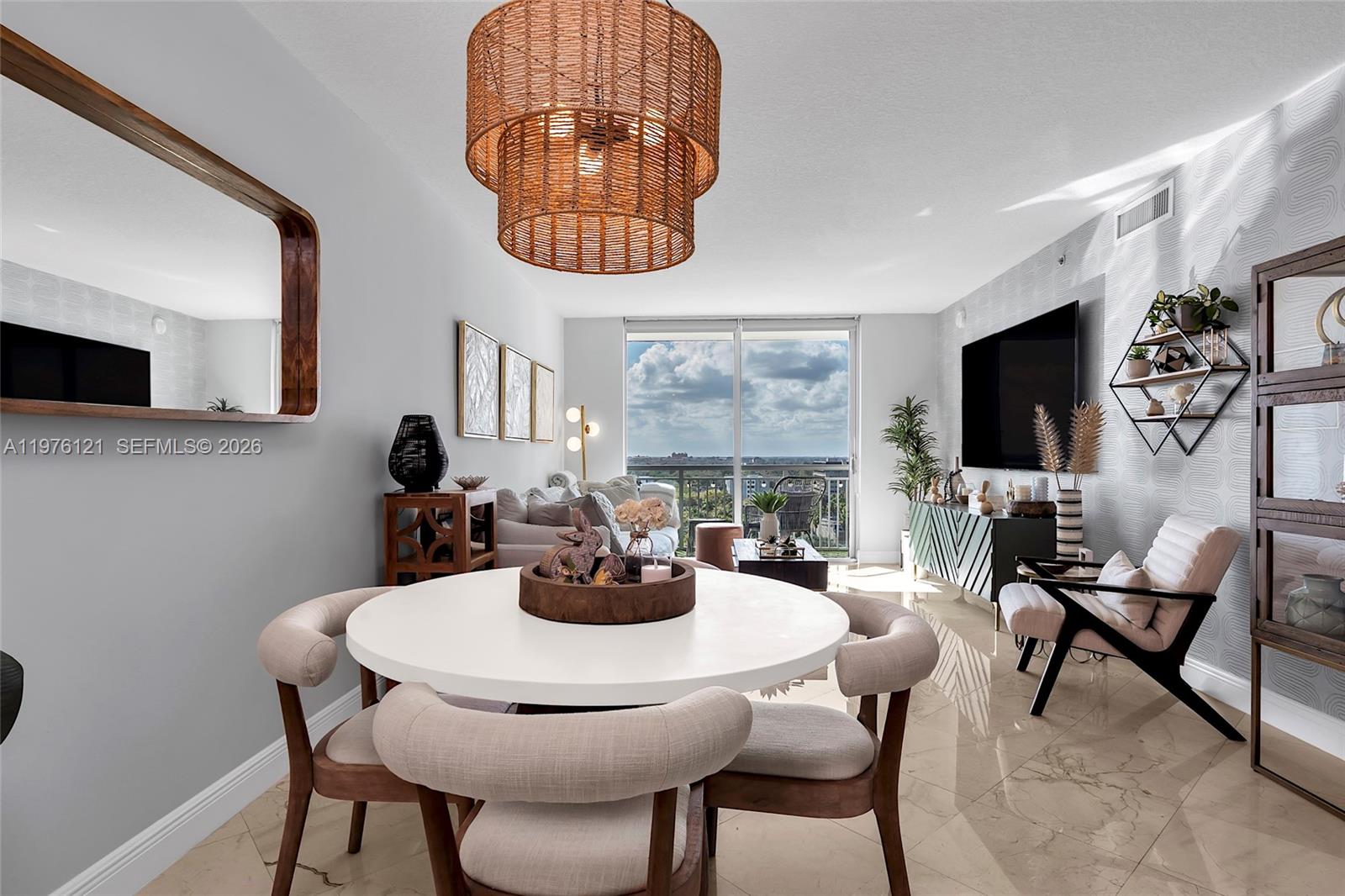 9066 SW 73rd Ct #910 Miami, FL 33156