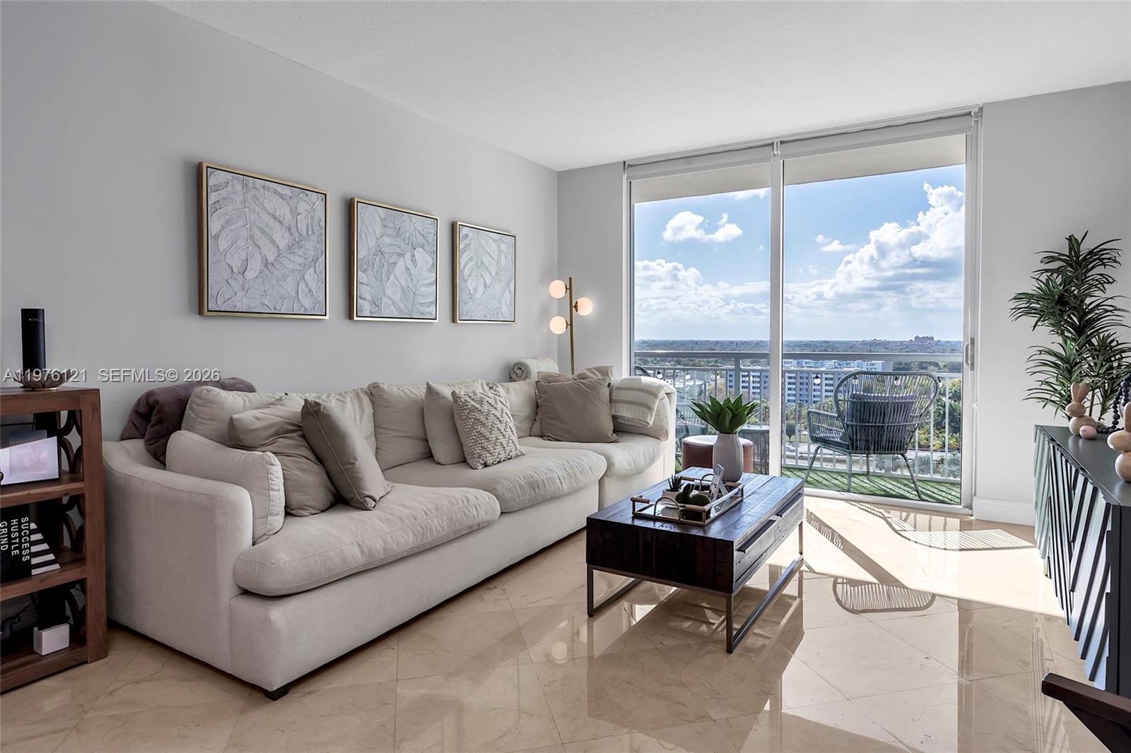 9066 SW 73rd Ct #910 Miami, FL 33156