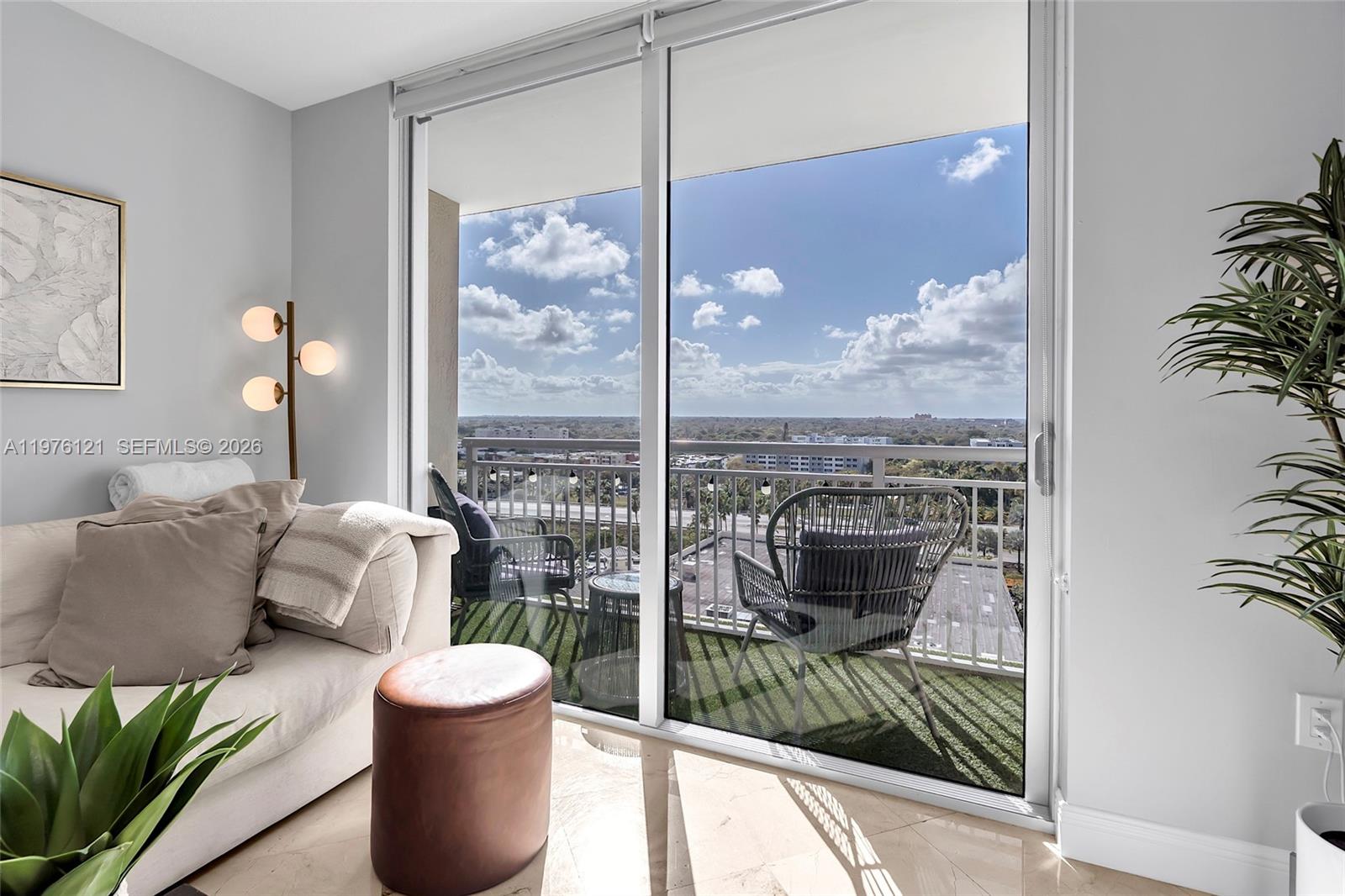 9066 SW 73rd Ct #910 Miami, FL 33156