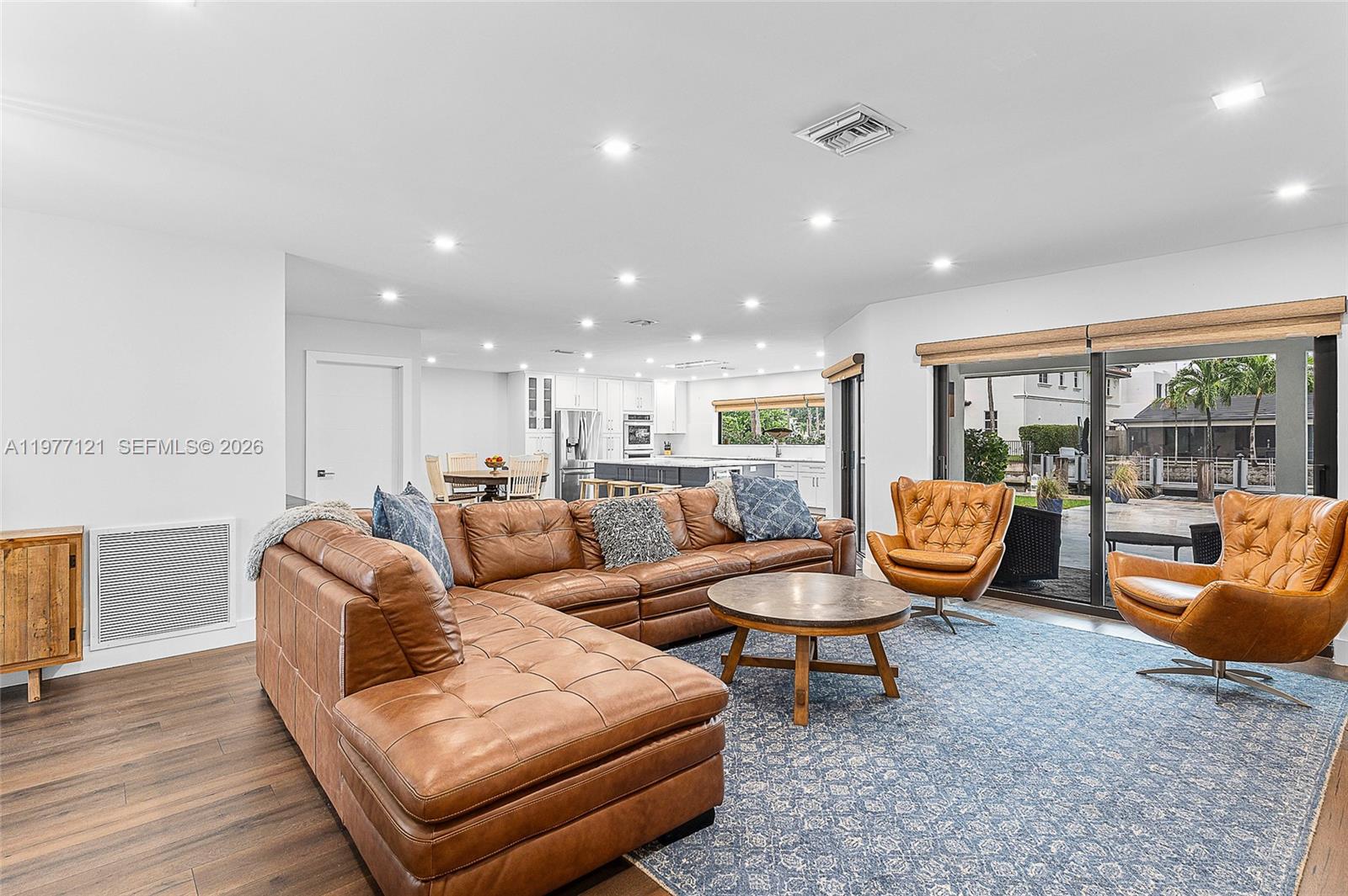 1250 NE 27th Ter Pompano Beach, FL 33062