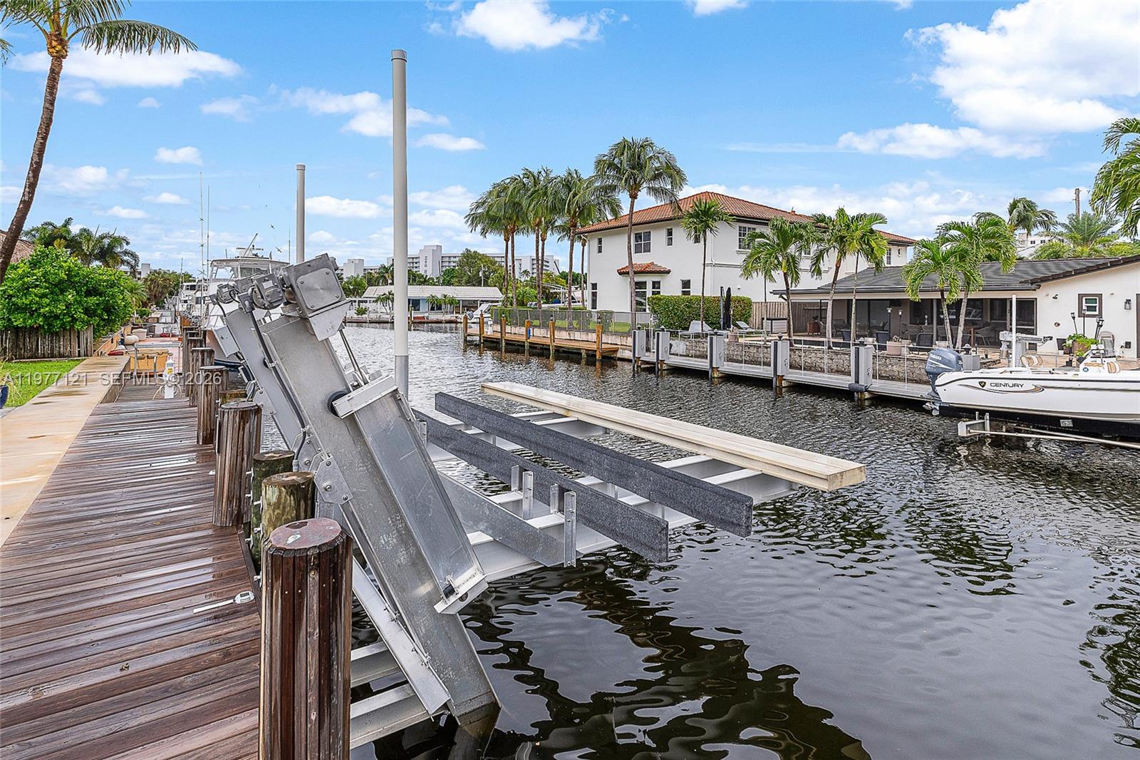 1250 NE 27th Ter Pompano Beach, FL 33062