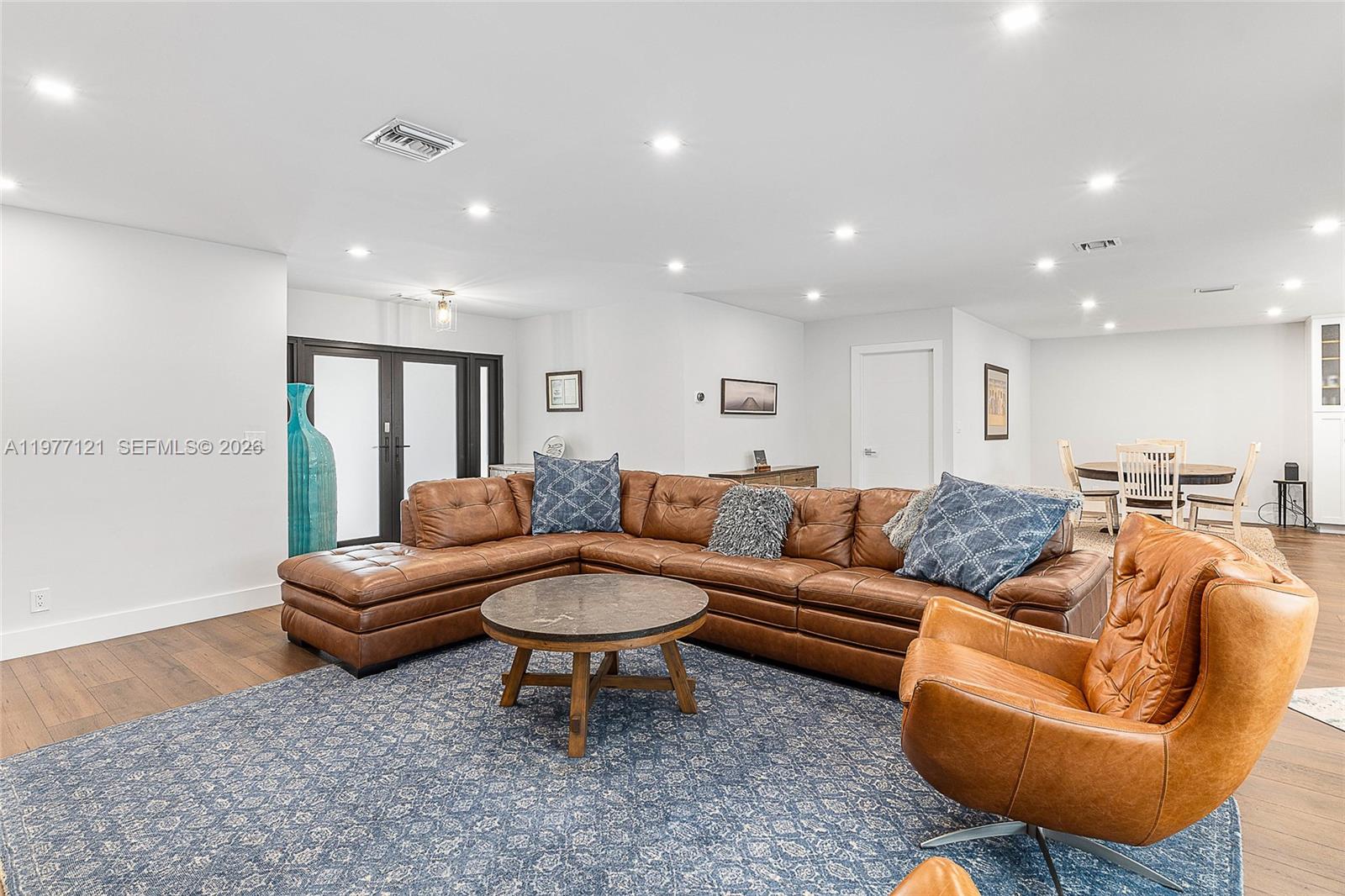 1250 NE 27th Ter Pompano Beach, FL 33062