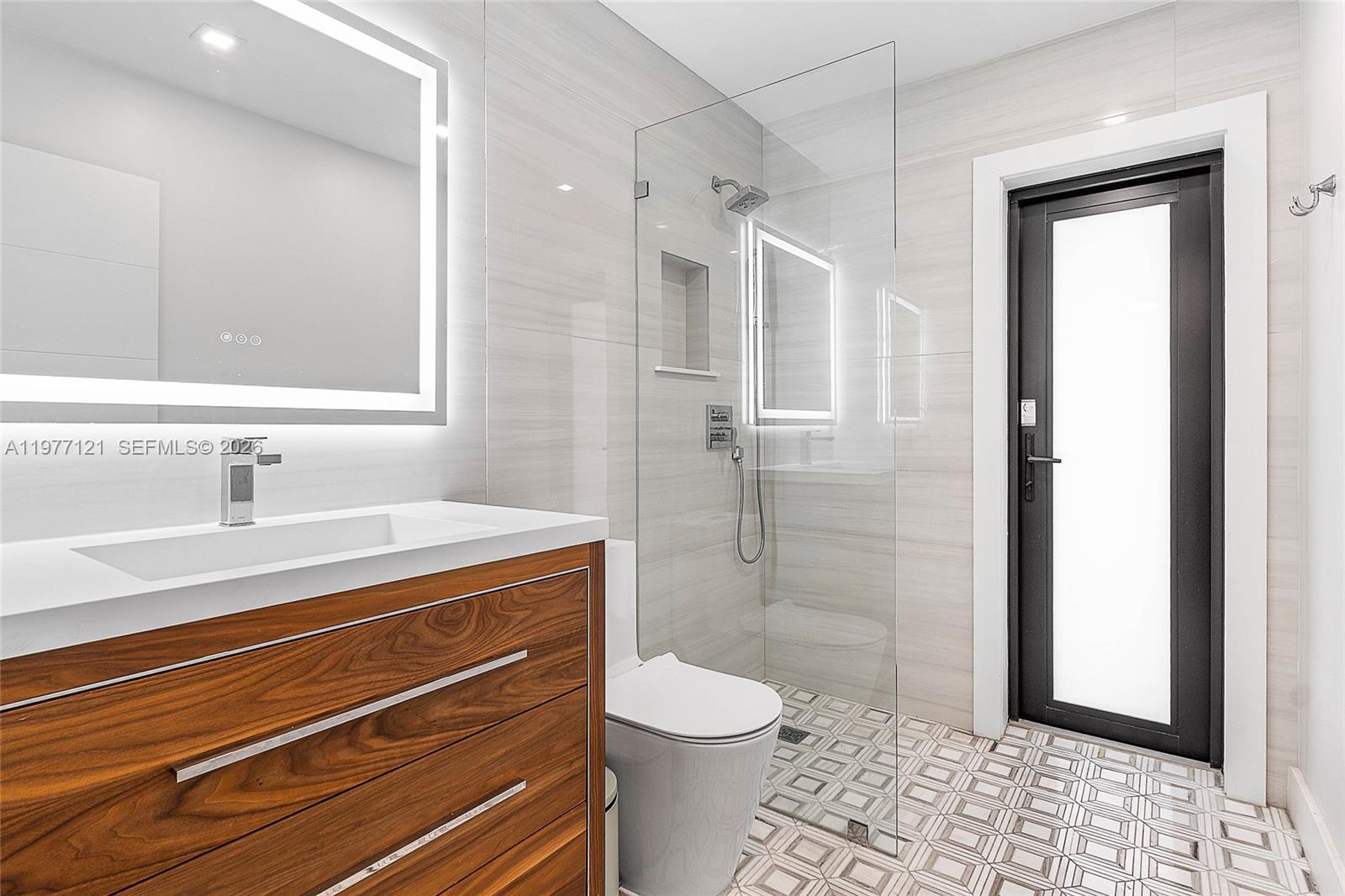 1250 NE 27th Ter Pompano Beach, FL 33062