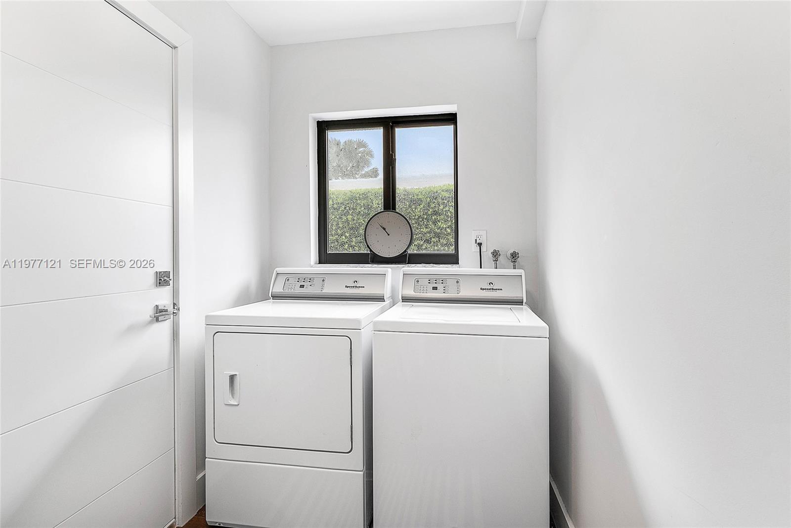 1250 NE 27th Ter Pompano Beach, FL 33062