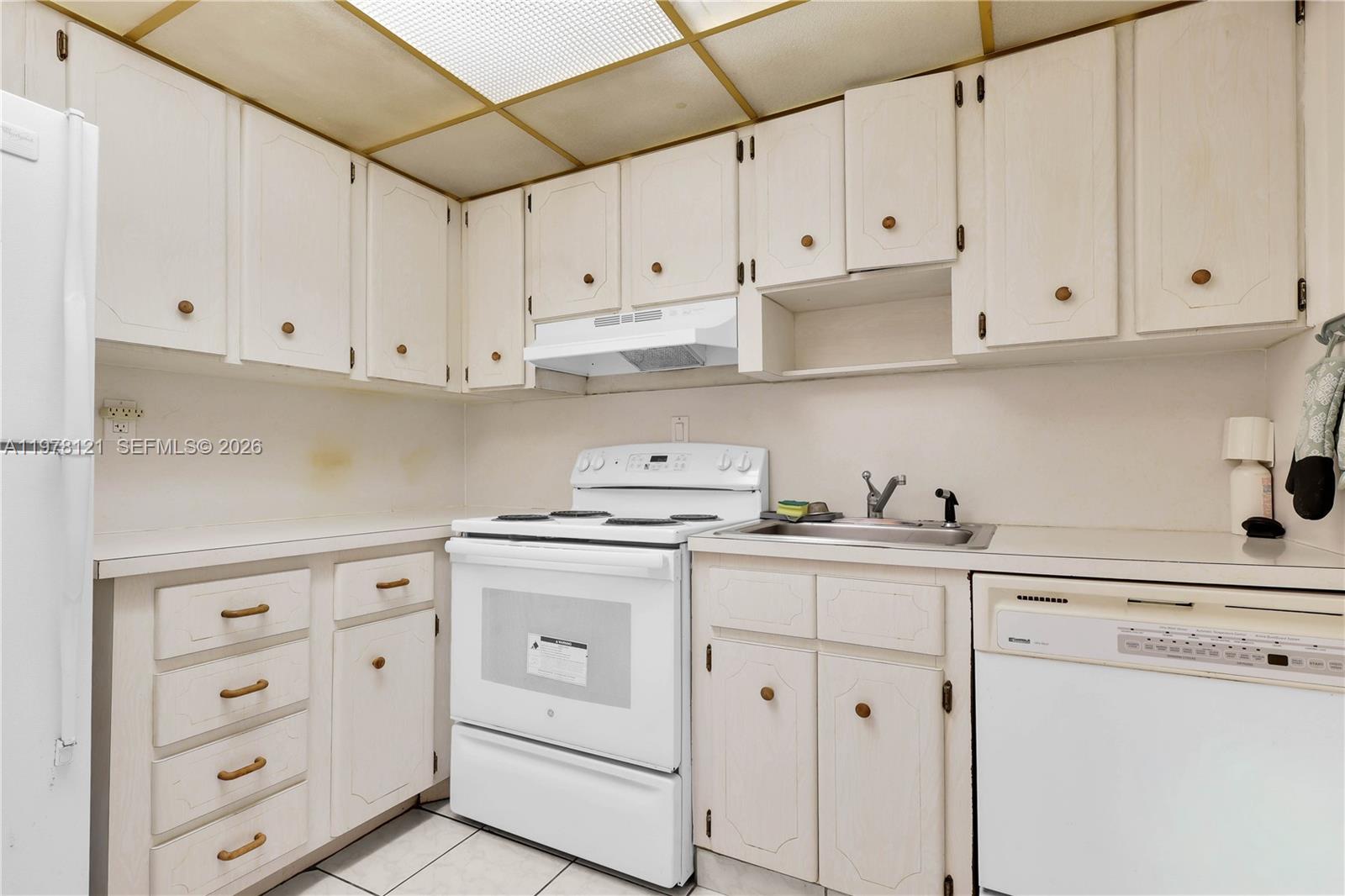 2600 NE 135th St #3C-A North Miami, FL 33181